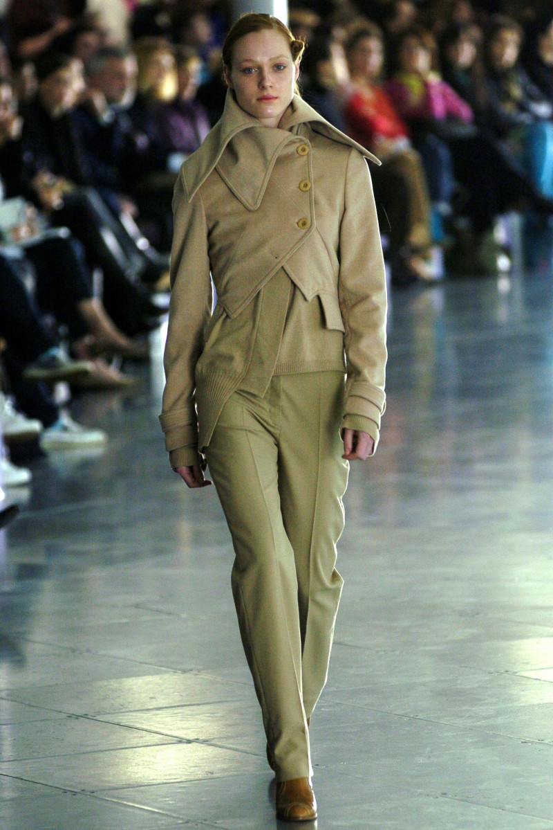 Preen by Thornton Bregazzi fashion show for Autumn/Winter 2004