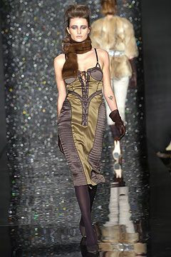 Proenza Schouler fashion show for Autumn/Winter 2004