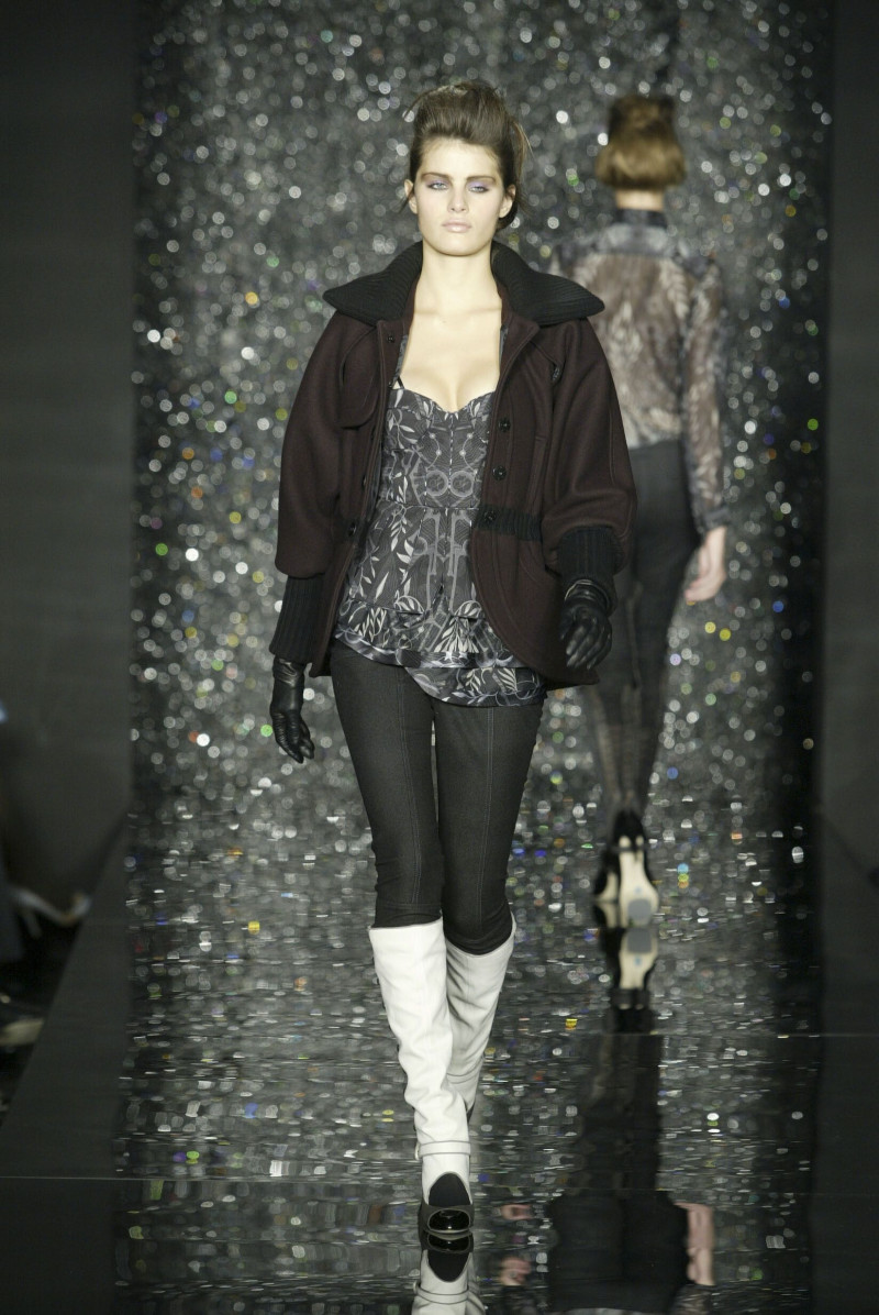 Isabeli Fontana featured in  the Proenza Schouler fashion show for Autumn/Winter 2004