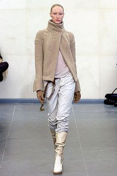 Révillon fashion show for Autumn/Winter 2004