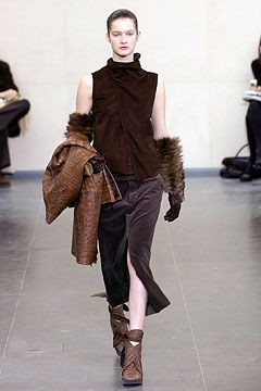 Révillon fashion show for Autumn/Winter 2004