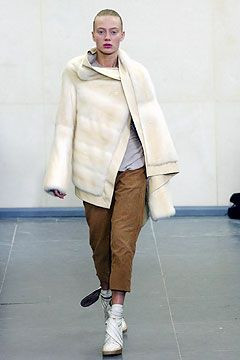 Révillon fashion show for Autumn/Winter 2004