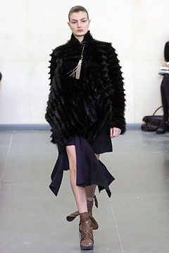 Révillon fashion show for Autumn/Winter 2004