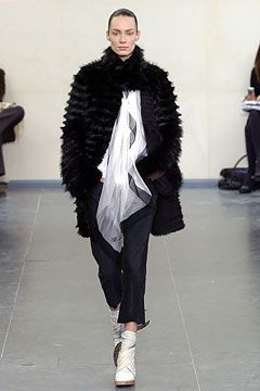 Révillon fashion show for Autumn/Winter 2004