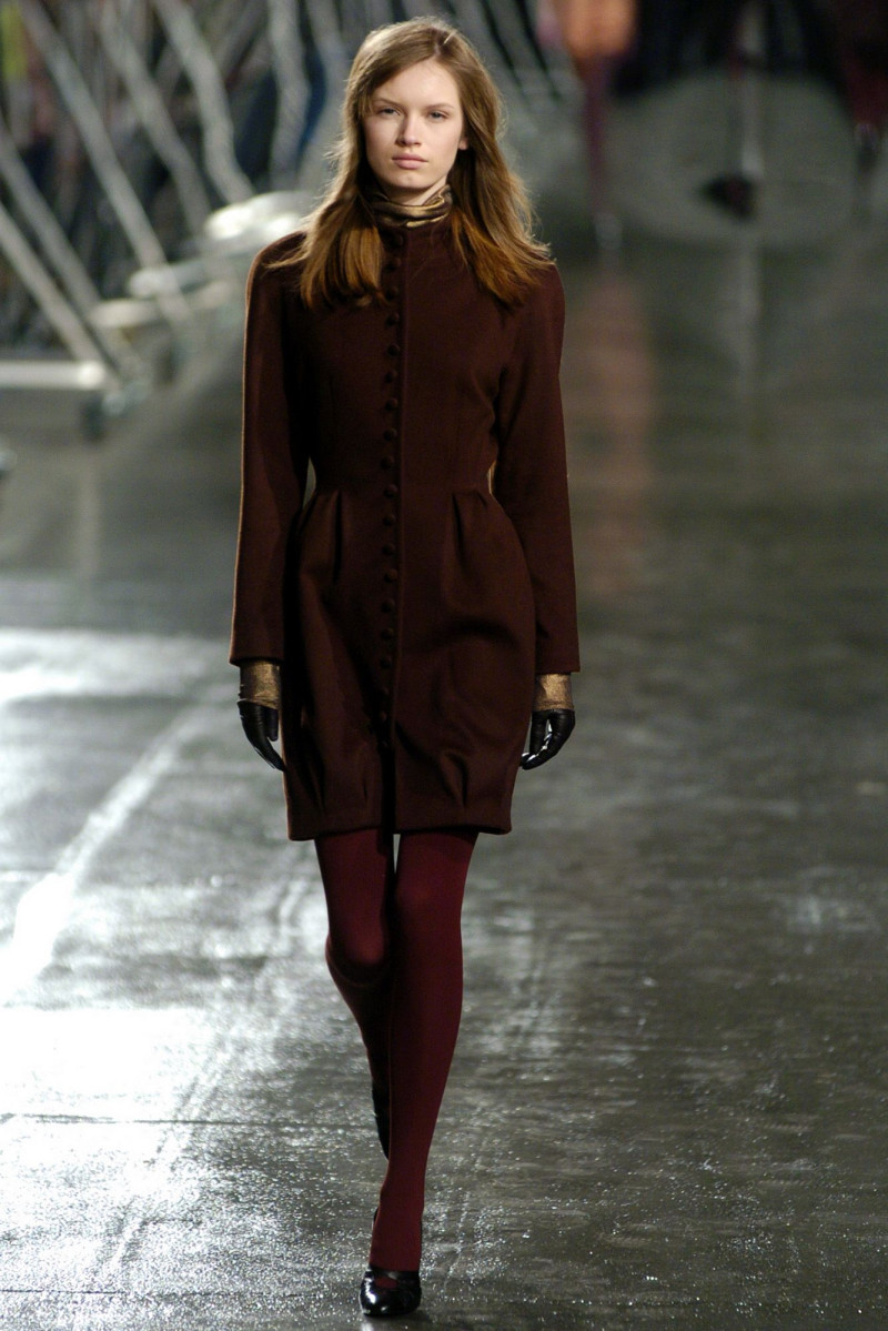 Sophia Kokosalaki fashion show for Autumn/Winter 2004