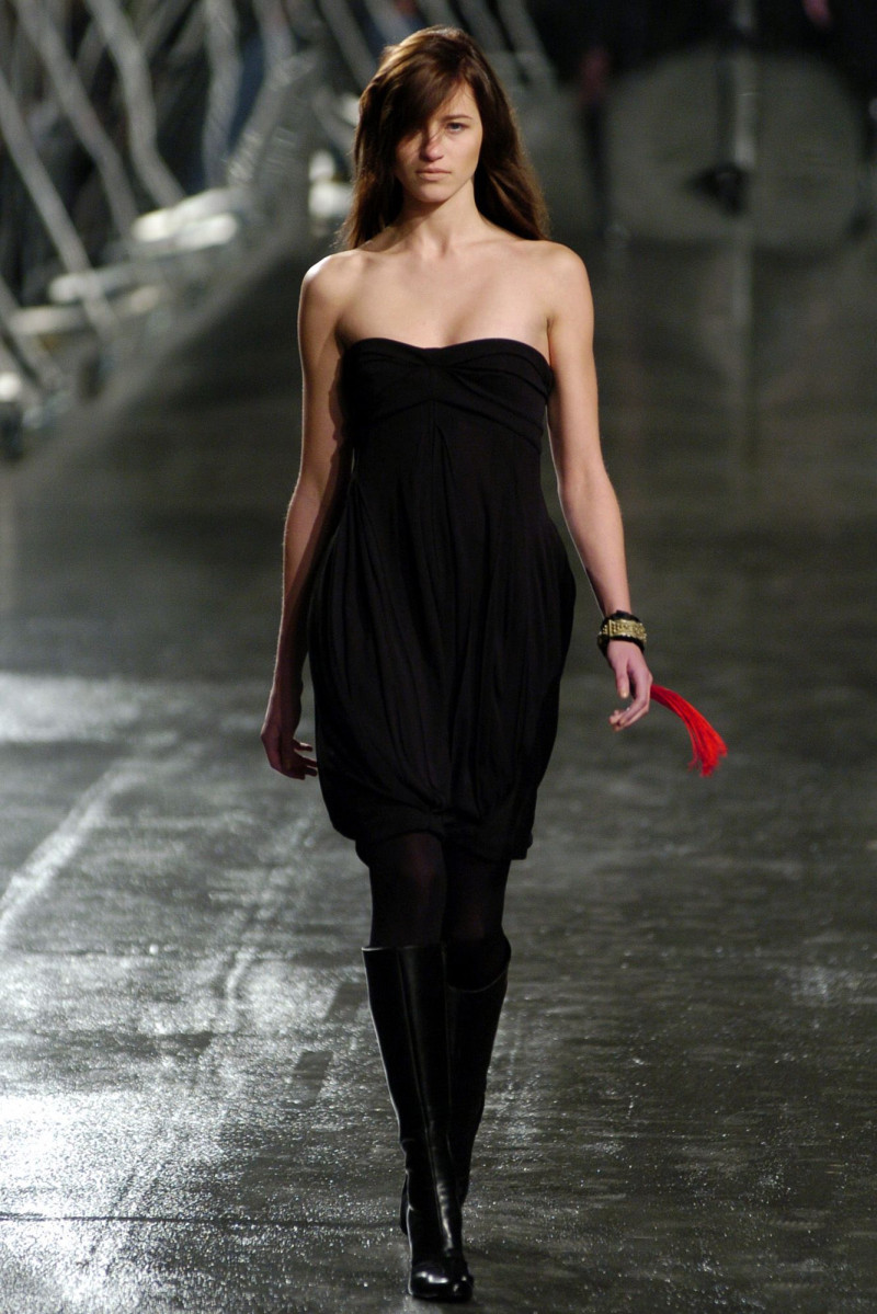 Sophia Kokosalaki fashion show for Autumn/Winter 2004