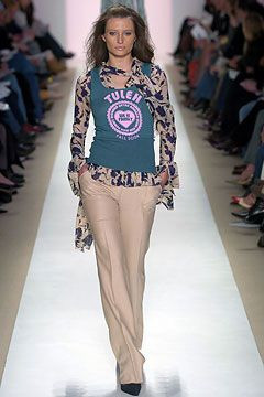 Tuleh fashion show for Autumn/Winter 2004