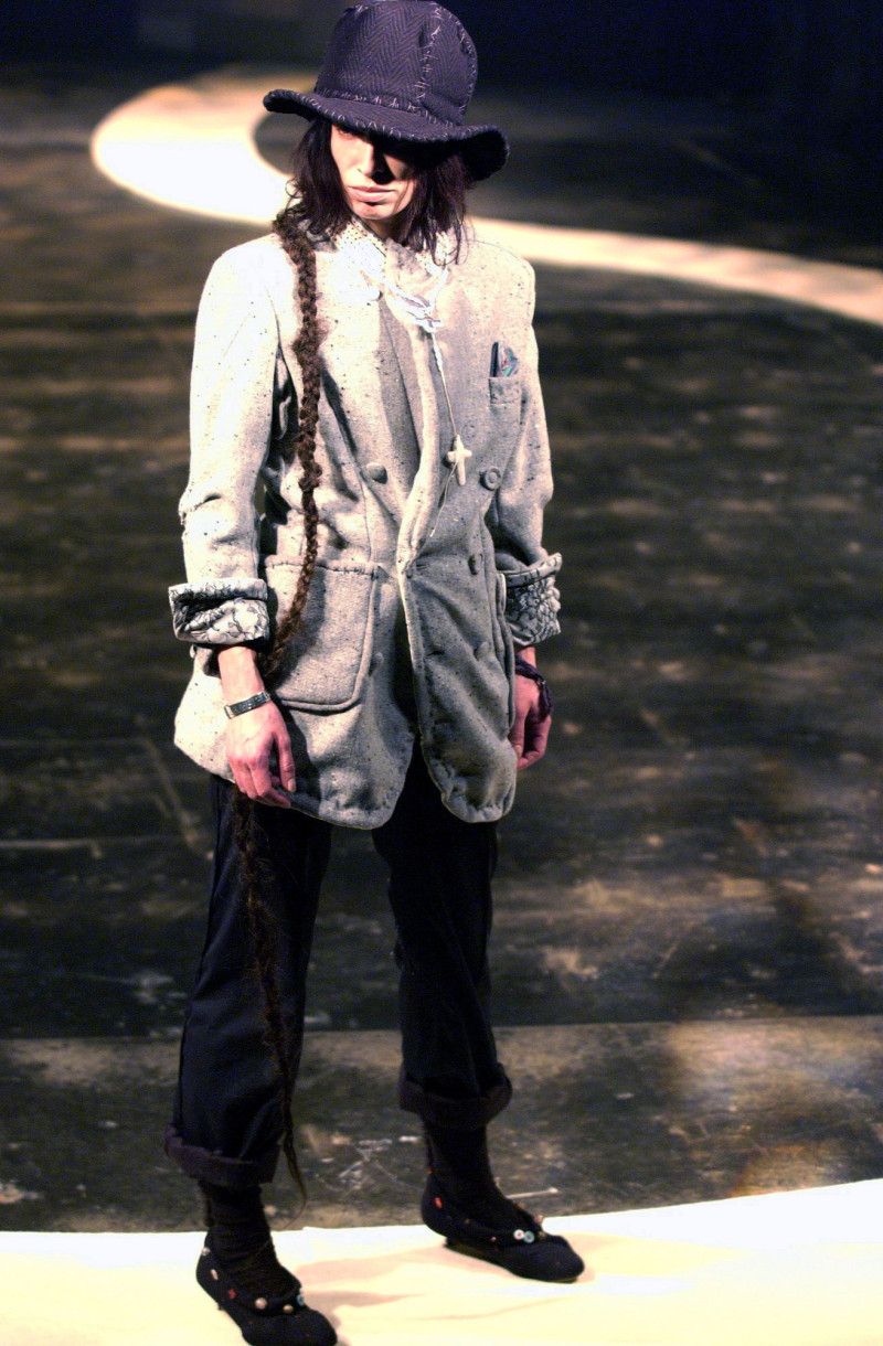 Undercover fashion show for Autumn/Winter 2004