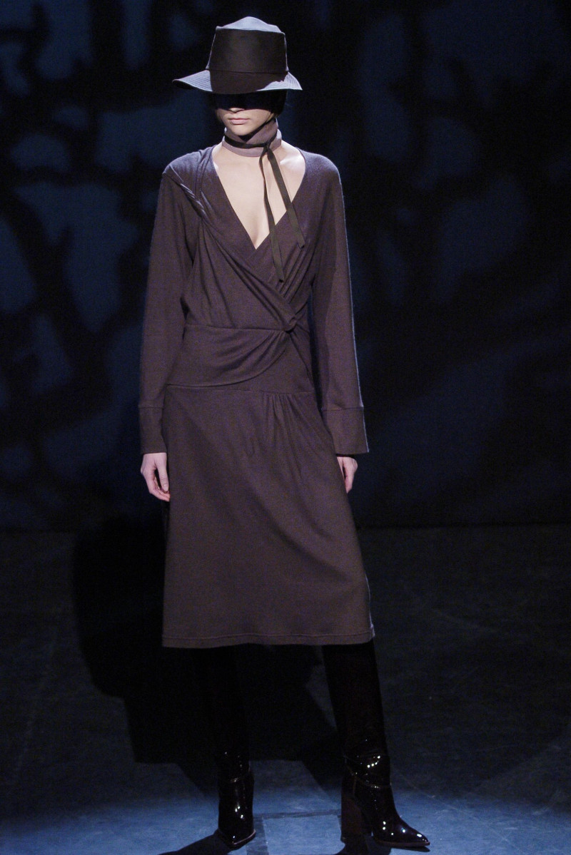 Veronique Branquinho fashion show for Autumn/Winter 2004