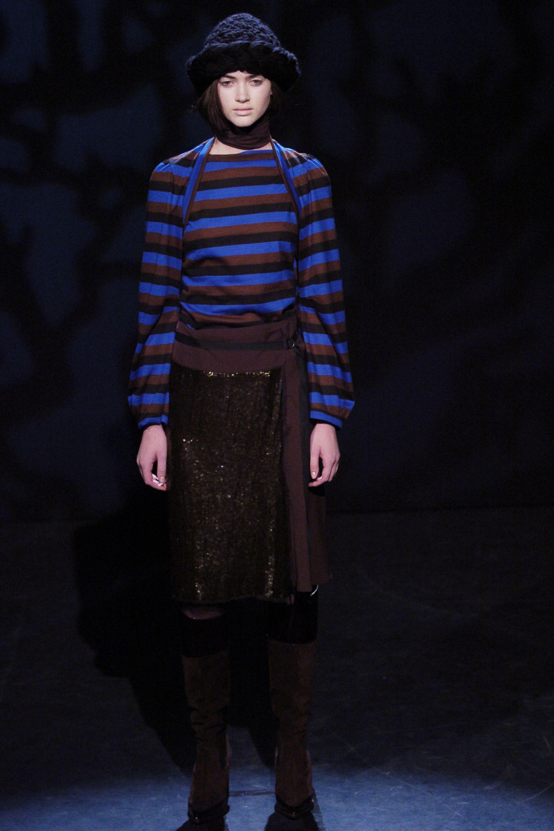 Veronique Branquinho fashion show for Autumn/Winter 2004