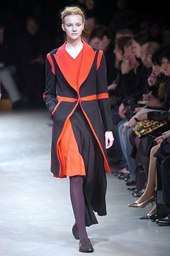 Y\'s by Yohji Yamamoto fashion show for Autumn/Winter 2004