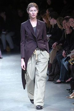 Y\'s by Yohji Yamamoto fashion show for Autumn/Winter 2004