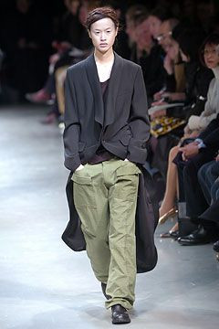 Y\'s by Yohji Yamamoto fashion show for Autumn/Winter 2004