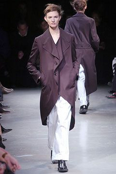 Y\'s by Yohji Yamamoto fashion show for Autumn/Winter 2004