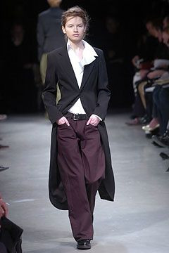 Y\'s by Yohji Yamamoto fashion show for Autumn/Winter 2004