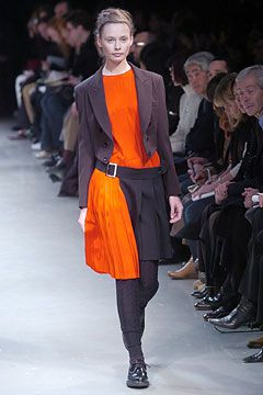 Y\'s by Yohji Yamamoto fashion show for Autumn/Winter 2004