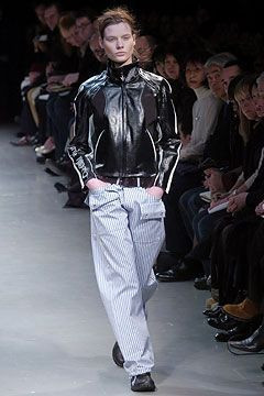Y\'s by Yohji Yamamoto fashion show for Autumn/Winter 2004