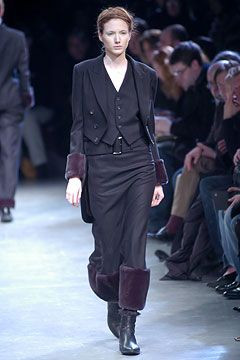 Y\'s by Yohji Yamamoto fashion show for Autumn/Winter 2004