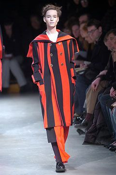 Y\'s by Yohji Yamamoto fashion show for Autumn/Winter 2004