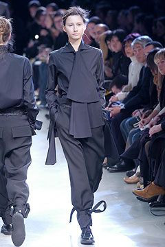 Y\'s by Yohji Yamamoto fashion show for Autumn/Winter 2004