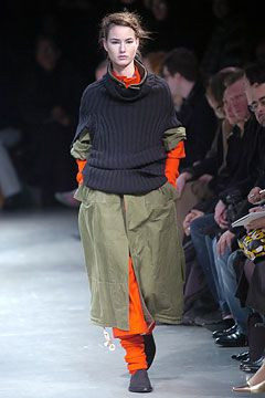 Y\'s by Yohji Yamamoto fashion show for Autumn/Winter 2004