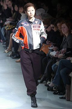 Y\'s by Yohji Yamamoto fashion show for Autumn/Winter 2004