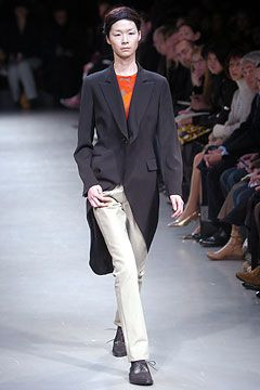Y\'s by Yohji Yamamoto fashion show for Autumn/Winter 2004