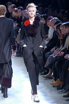 Y\'s by Yohji Yamamoto fashion show for Autumn/Winter 2004