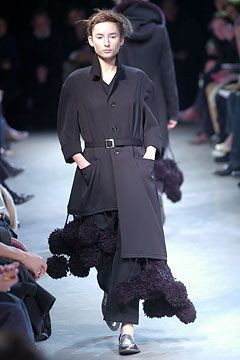 Y\'s by Yohji Yamamoto fashion show for Autumn/Winter 2004