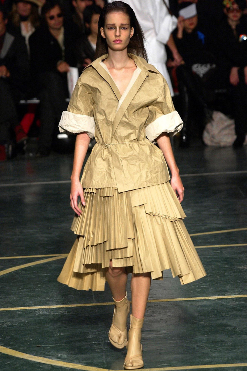 A.F. Vandevorst fashion show for Spring/Summer 2004