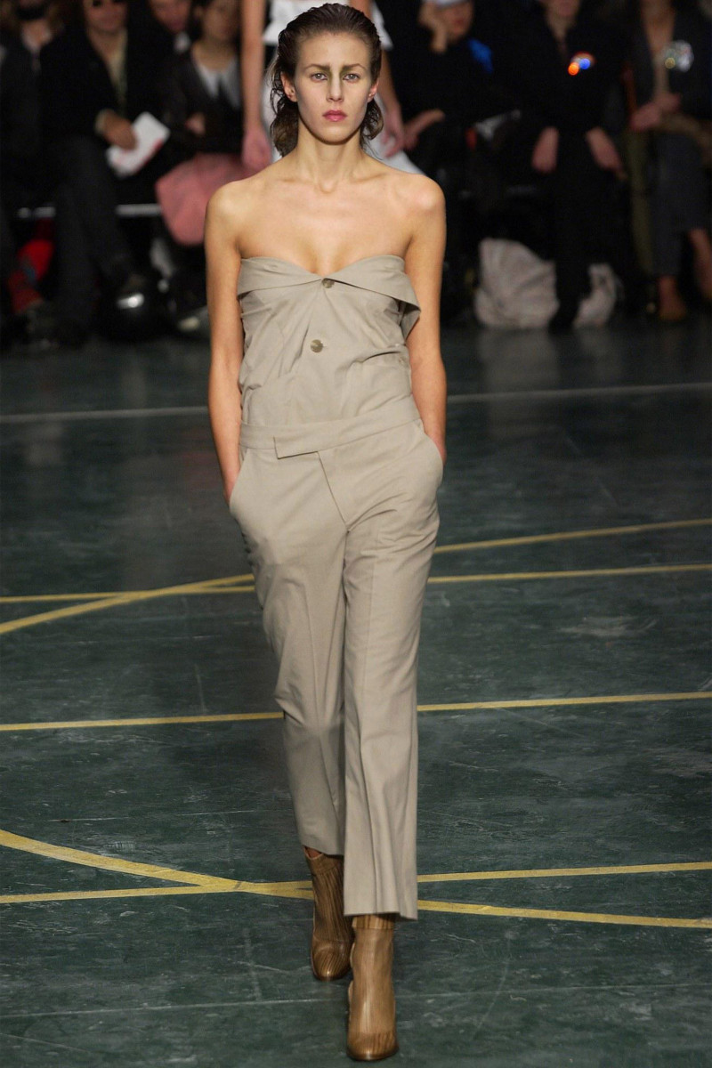 A.F. Vandevorst fashion show for Spring/Summer 2004