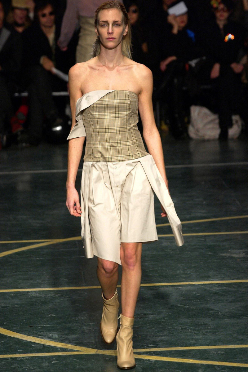 A.F. Vandevorst fashion show for Spring/Summer 2004