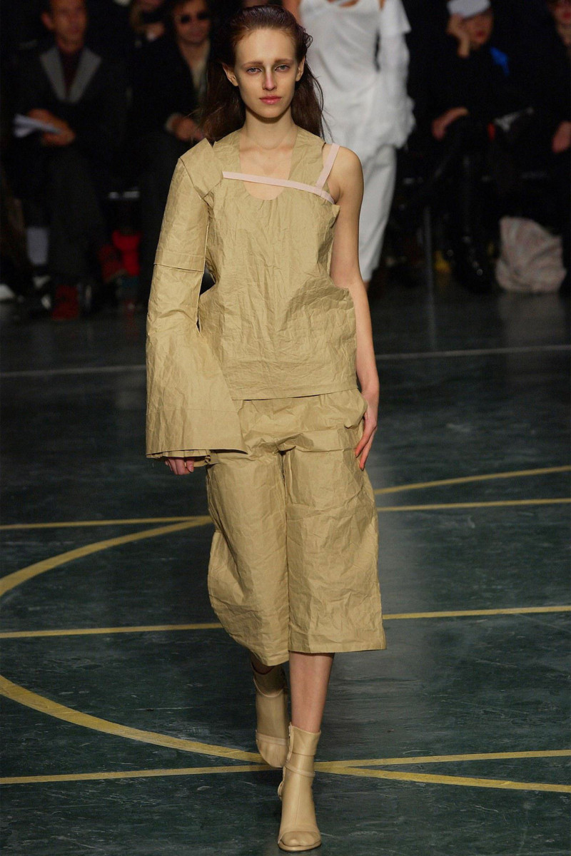 A.F. Vandevorst fashion show for Spring/Summer 2004