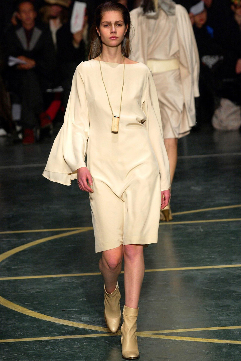 A.F. Vandevorst fashion show for Spring/Summer 2004