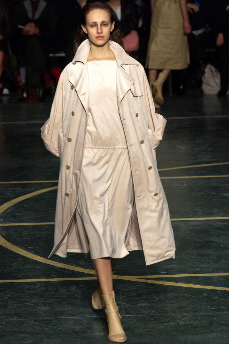 A.F. Vandevorst fashion show for Spring/Summer 2004