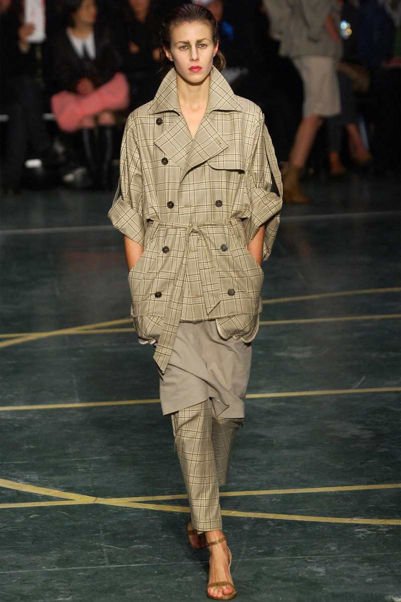 A.F. Vandevorst fashion show for Spring/Summer 2004