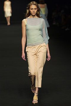 Alessandro Dell\'Acqua fashion show for Spring/Summer 2004