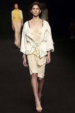 Alessandro Dell\'Acqua fashion show for Spring/Summer 2004