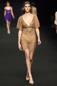 Alessandro Dell\'Acqua fashion show for Spring/Summer 2004