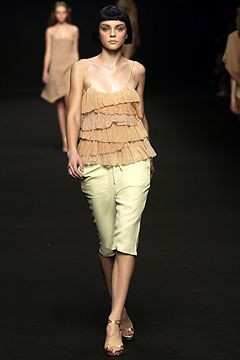 Alessandro Dell\'Acqua fashion show for Spring/Summer 2004