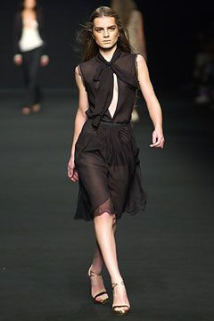 Alessandro Dell\'Acqua fashion show for Spring/Summer 2004