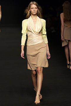 Alessandro Dell\'Acqua fashion show for Spring/Summer 2004