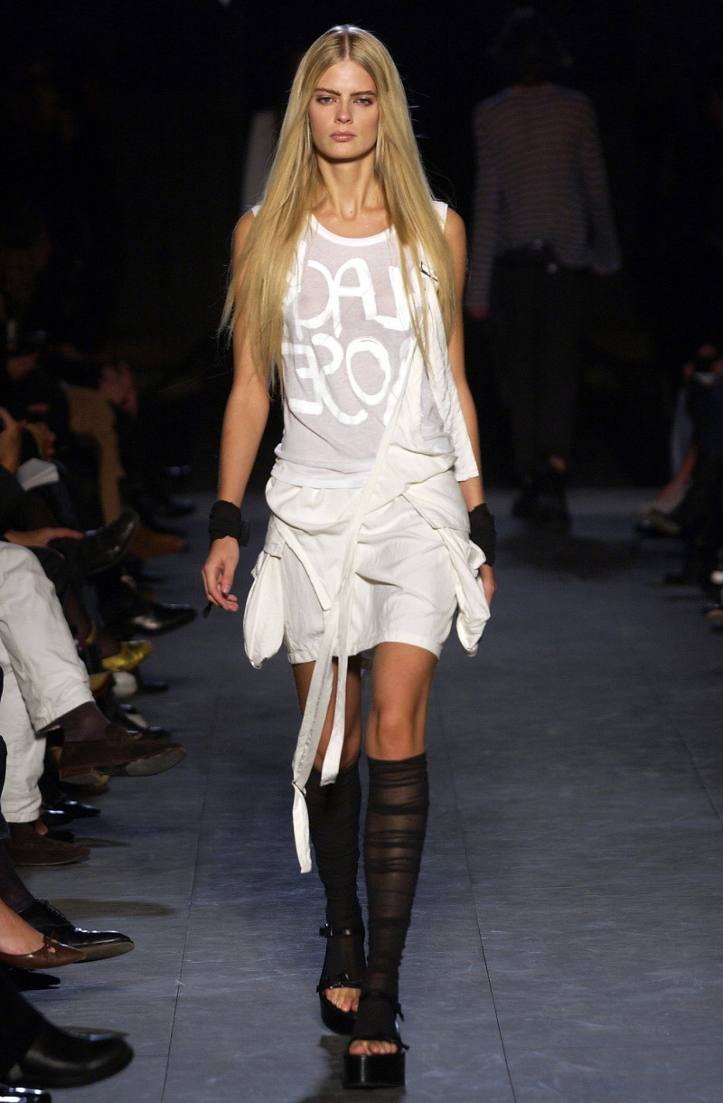 Ann Demeulemeester fashion show for Spring/Summer 2004