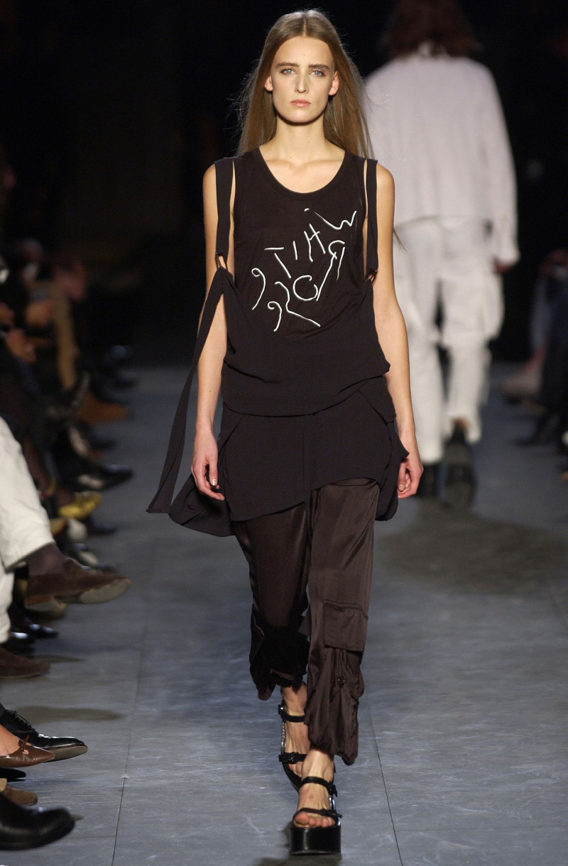 Ann Demeulemeester fashion show for Spring/Summer 2004