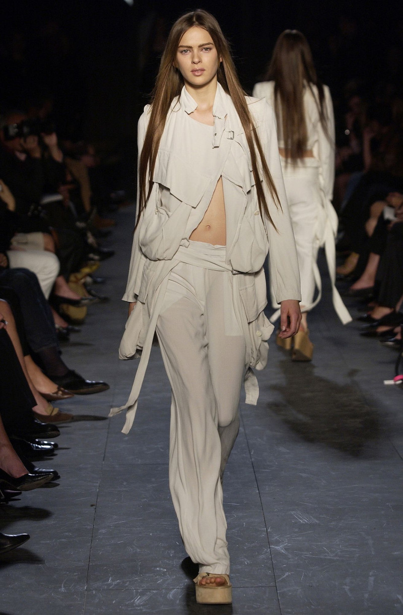 Ann Demeulemeester fashion show for Spring/Summer 2004