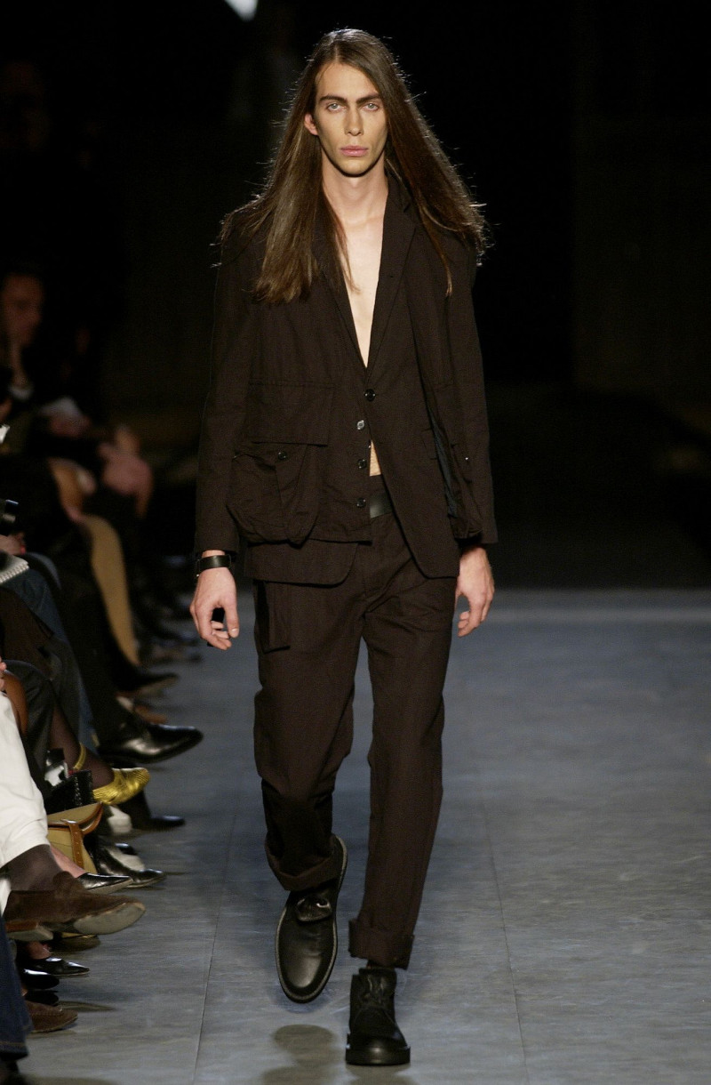 Ann Demeulemeester fashion show for Spring/Summer 2004