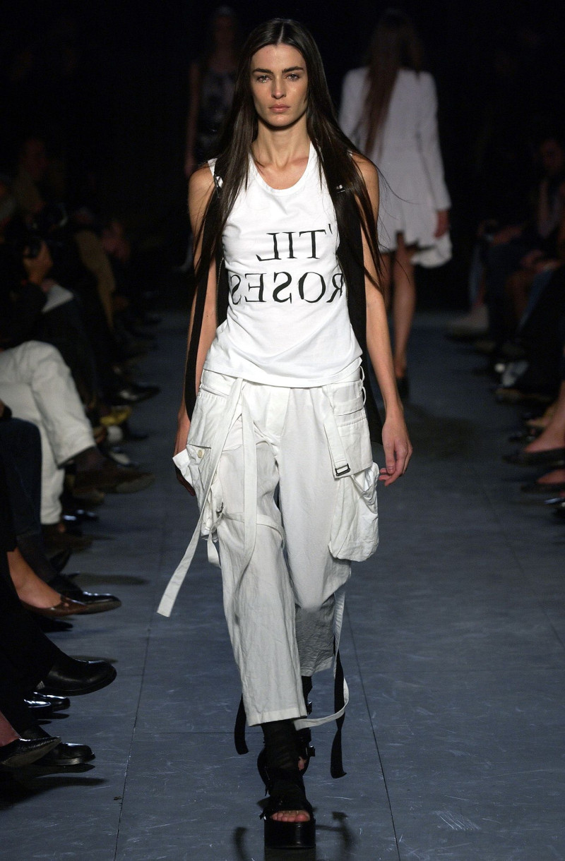 Ann Demeulemeester fashion show for Spring/Summer 2004