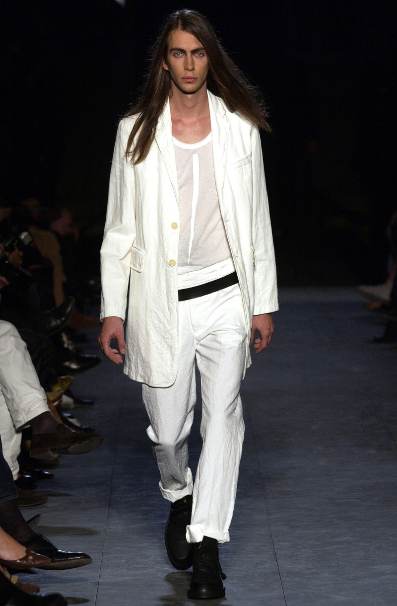 Ann Demeulemeester fashion show for Spring/Summer 2004