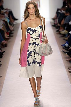 BCBG By Max Azria fashion show for Spring/Summer 2004