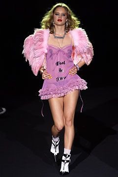 Betsey Johnson fashion show for Spring/Summer 2004